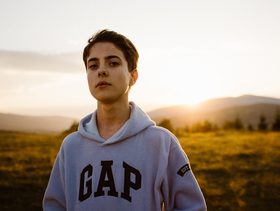 مريض التوحد عندما يكبر والتغيرات التي تطرا عليه