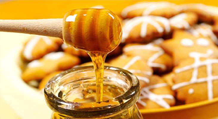 استعمالات غريبة ومفيدة للعسل 