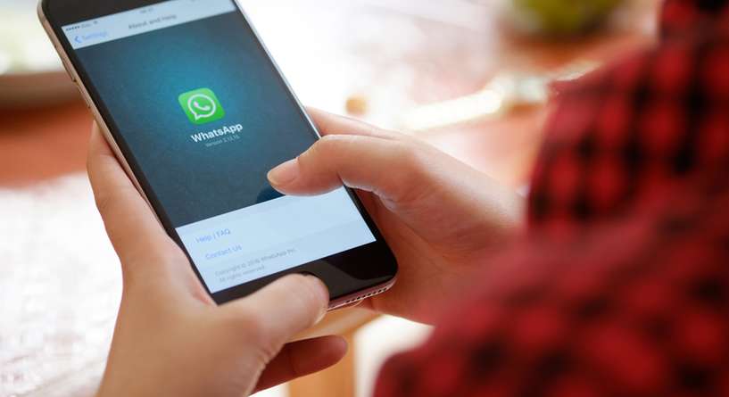 بعد انستقرام وتوتير وبنترست واتساب تطلق الوضع الليلي لهذه الاجهزة