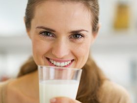 نصائح غذائية للوقاية من هشاشة العظام