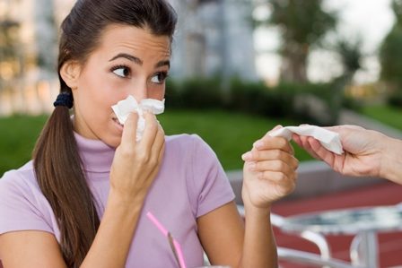 كيف تتجنبين الإصابة بحساسية الأنف؟