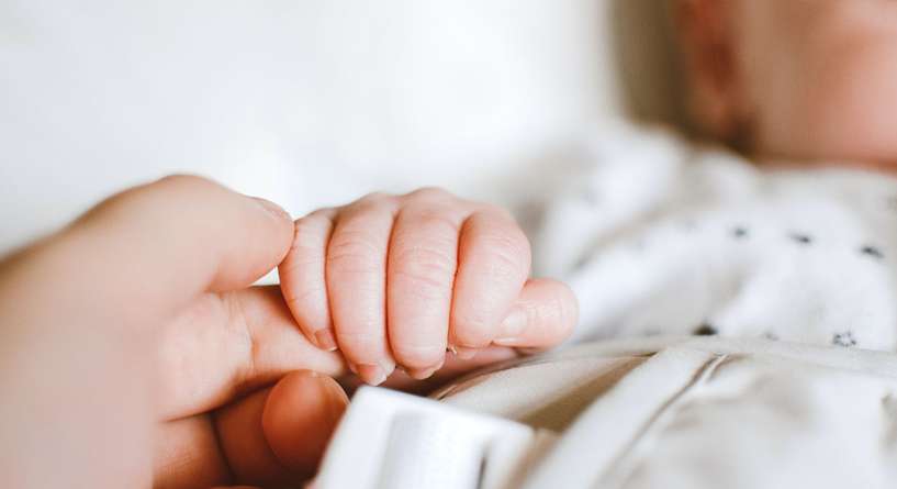 اعراض الفيروس المخلوي التنفسي لدى المولود الجديد